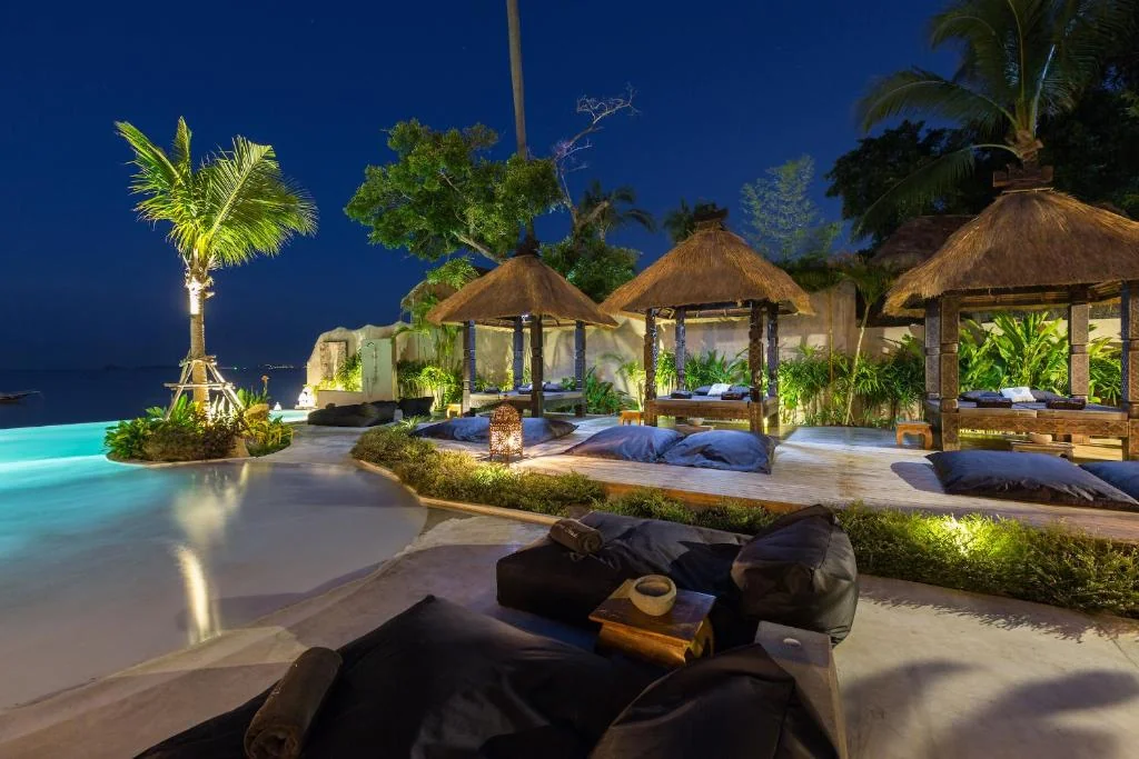 Thailand destination photograph.